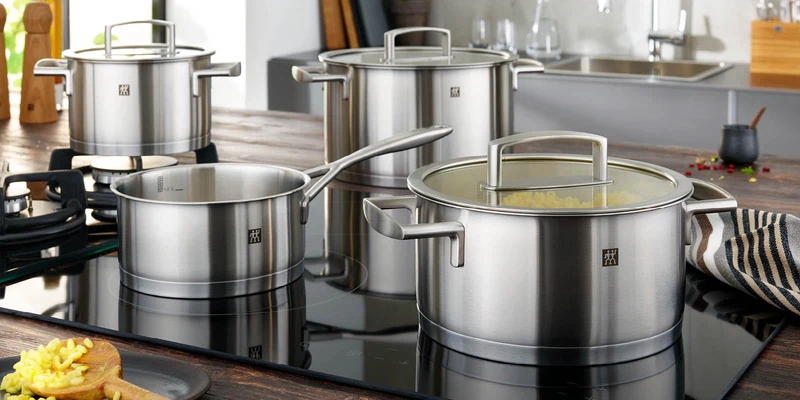 Zwilling 8-teiliges Topfset „Vitality“ | Mit „Demeyere Alu Plus 3 Ceraforce“ Pfannen