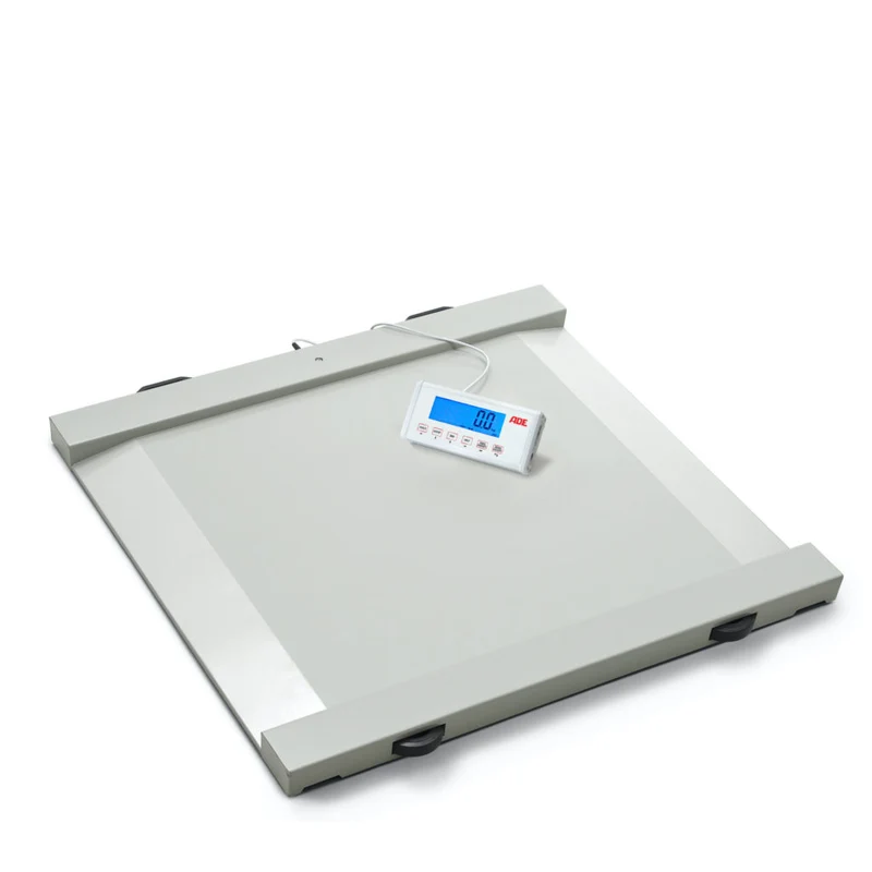 Elektronische Rollstuhlwaage ADE M501660 mit zwei integrierten Rampen | Netz- und Akkubetrieb | Höchstlast: 300 kg