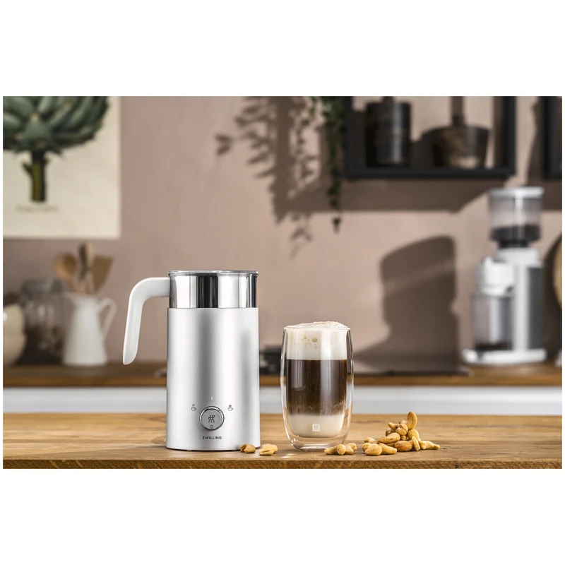 Zwilling Milchaufschäumer Silber 200 ml heiß / 400 ml kalt 'Enfinigy'
