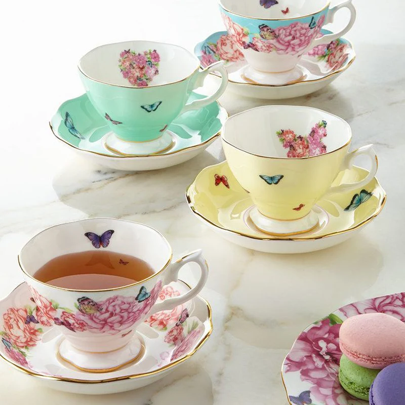 Royal Albert Set 4 Tazze da Té con Piattino Miranda Kerr in Porcellana