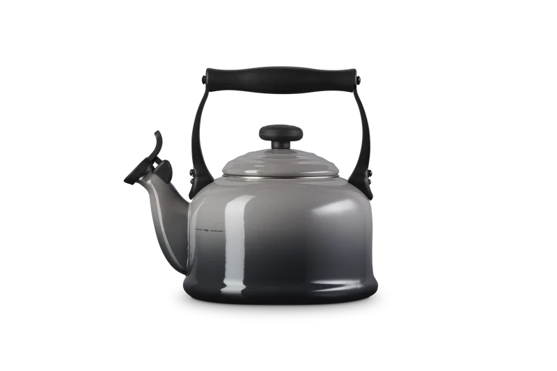 Le Creuset Flötenkessel 2,1L Tradition „Flint“