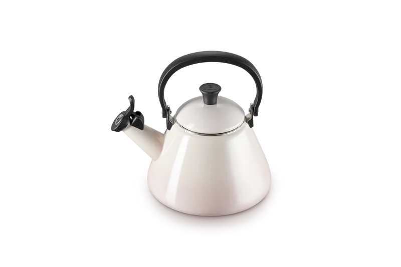 Le Creuset Flötenkessel 1,6L Kone „Shell Pink“