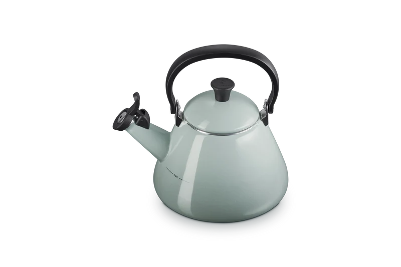 Le Creuset Flötenkessel 1,6L Kone „Sea Salt“