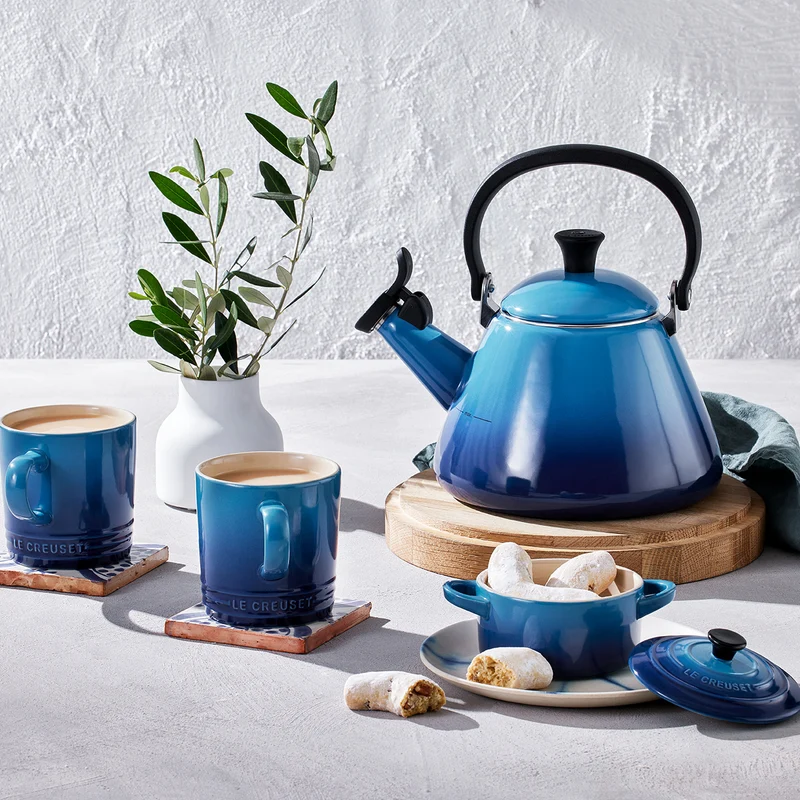Le Creuset Wasserkessel 1,6L Kone 'Azure'