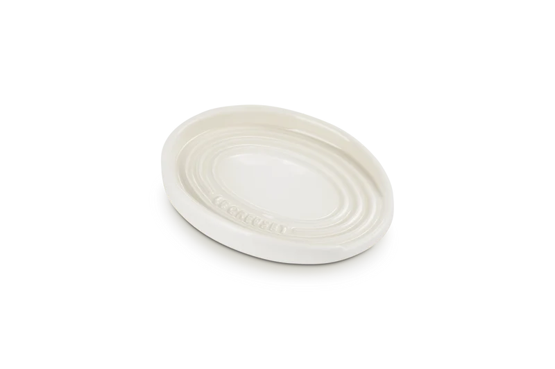 Le Creuset Löffelhalter Oval 'Meringue'