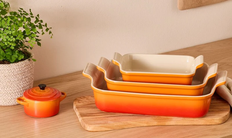 Rechteckige Auflaufform von Le Creuset, Farbe „Orangerot“