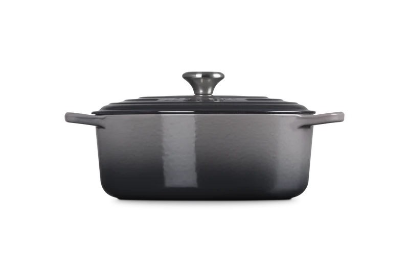 Le Creuset Ovaler Schmortopf Signature 'Flint'
