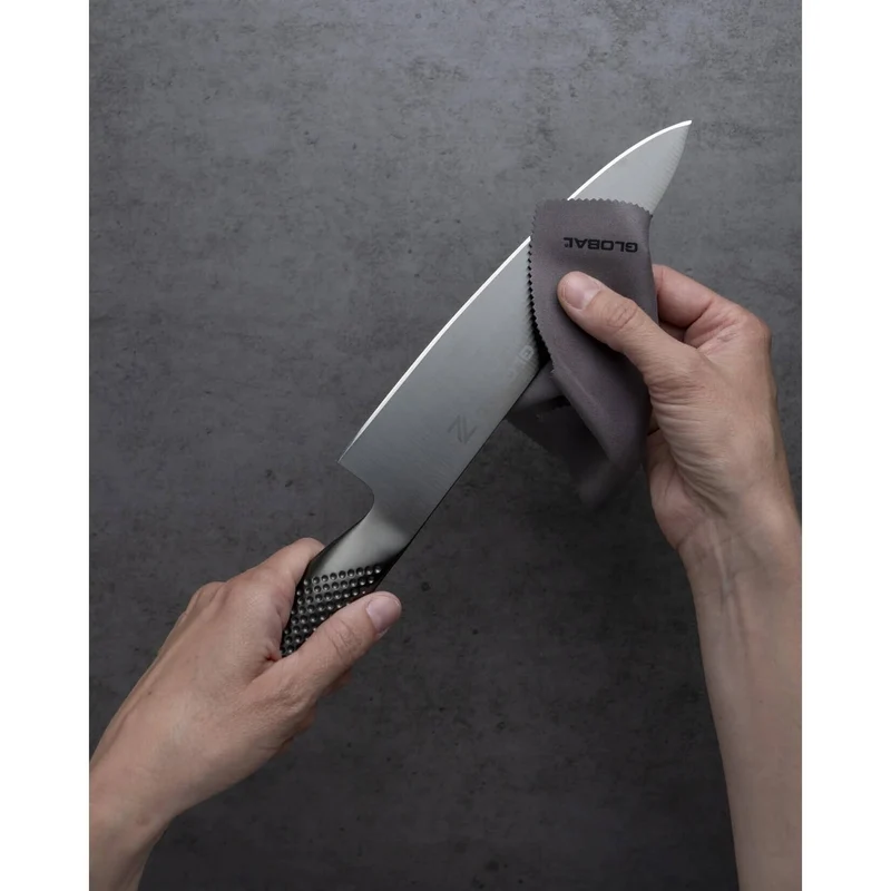 Global GZ-2 DLC Kochmesser 20cm „Limited Edition“