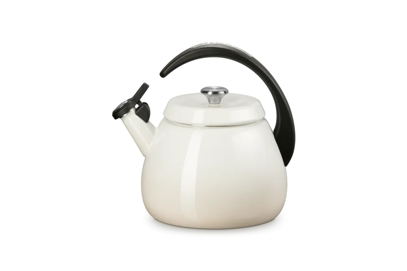 Le Creuset Pfeifender Wasserkocher 2,1L Cloche 'Meringue'