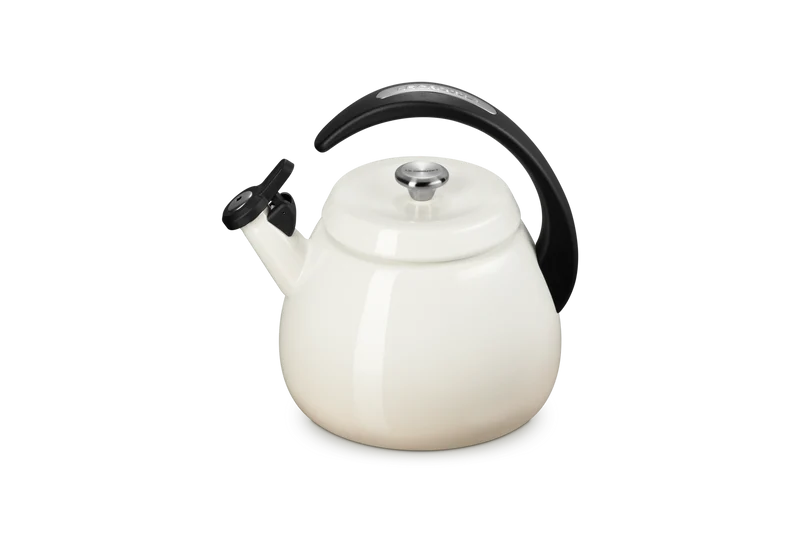 Le Creuset Pfeifender Wasserkocher 2,1L Cloche 'Meringue'