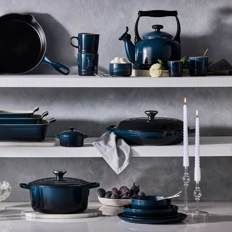 Le Creuset Pfeifender Wasserkocher 2,1 l Tradition 'Nuit'