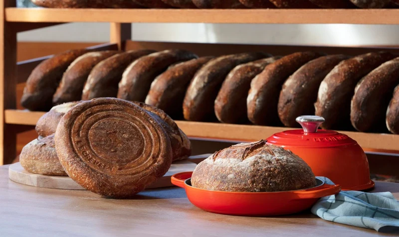 Le Creuset Brotform Signature „Orangerot“ Ø 24 cm / 1,6 l
