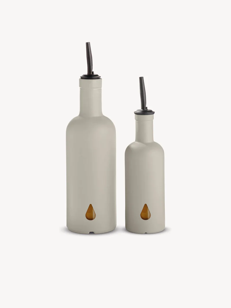 Spic'd Olivenölflaschen „Warm Clay“ mit Olivenöl, 450 ml & 200 ml