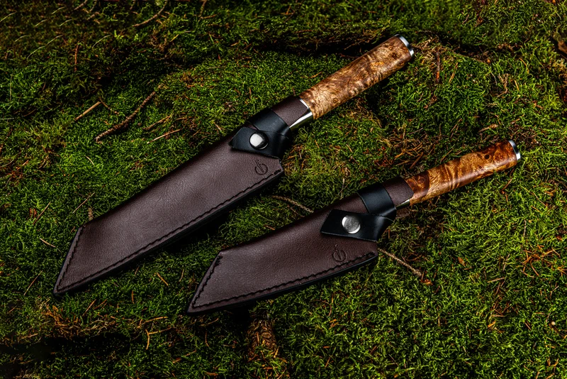 Geschmiedetes Bunka-Messerset VG10 mit Lederscheiden