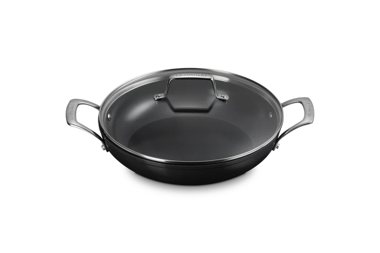 Le Creuset Provenzalische Schmorpfanne mit Glasdeckel „Essential Ceramic“