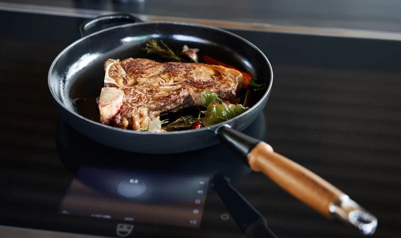 Le Creuset Signature Bratpfanne 'Matte Black'