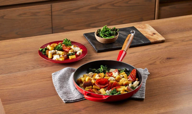 Le Creuset Signature Bratpfanne „Kirschrot“