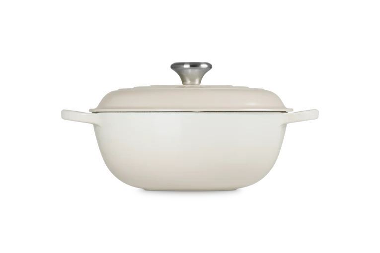 Le Creuset Marmite Schmortopf mit hohem Deckel, Signature „Meringue“, Ø 26 cm / 4,1 l