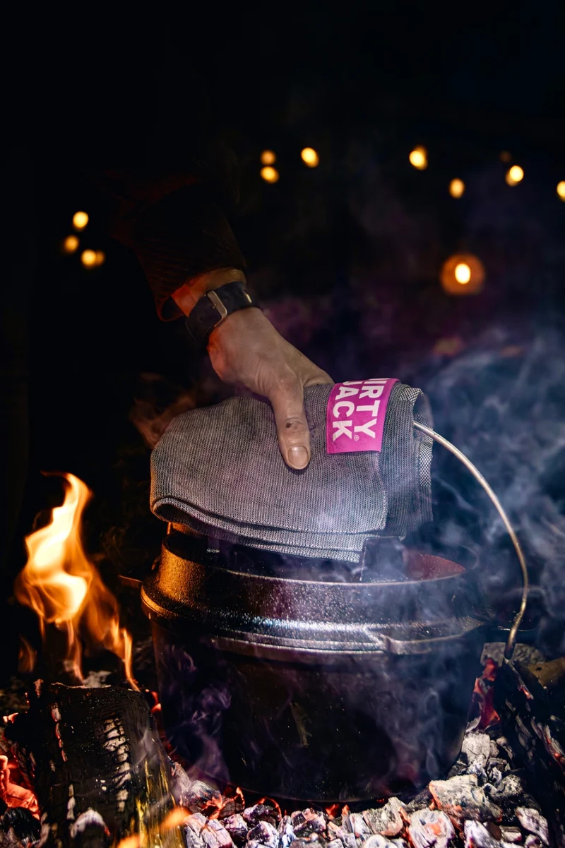 Dirty Jack Holzkohle-Kochtuch „Pink Label“