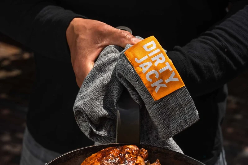Dirty Jack Holzkohle-Kochtuch „Orange Label“