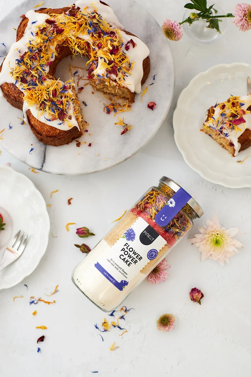 Pineut Flower Power Kuchen
