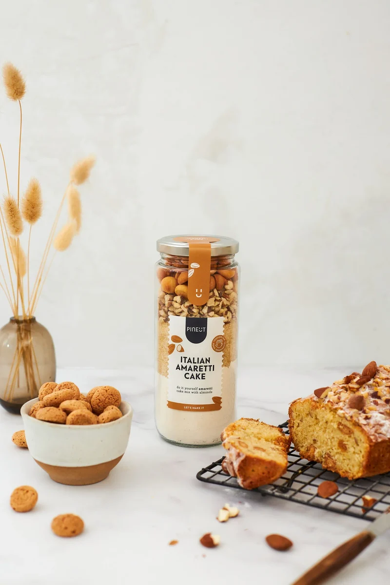 Pineut italienischer Amaretti-Kuchen