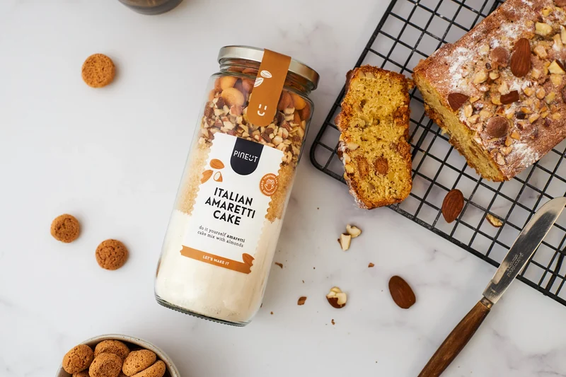 Pineut italienischer Amaretti-Kuchen