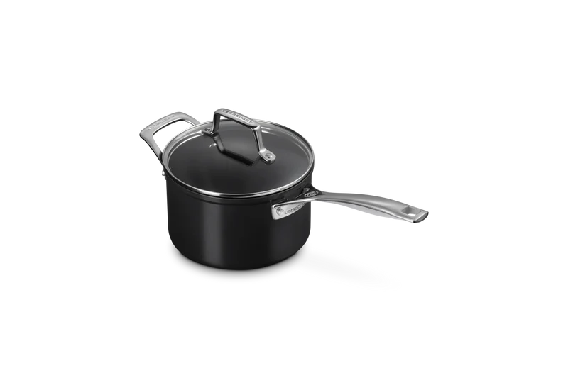 Le Creuset Steelpan Essential „Keramik-Antihaftbeschichtung“
