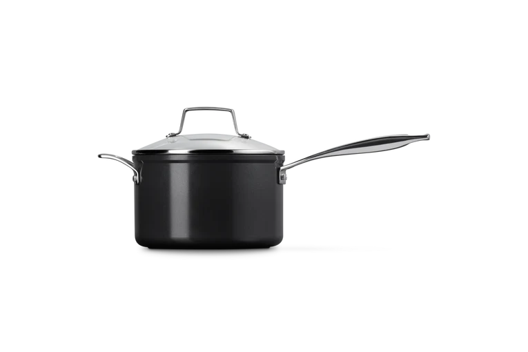 Le Creuset Steelpan Essential „Keramik-Antihaftbeschichtung“