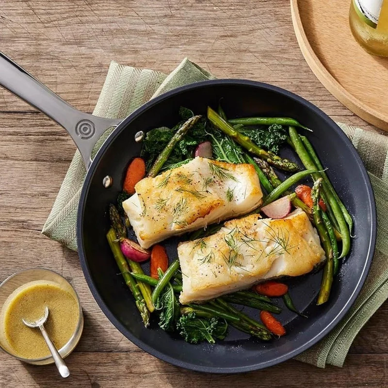 Le Creuset Essential Keramik-Antihaft-Bratpfanne