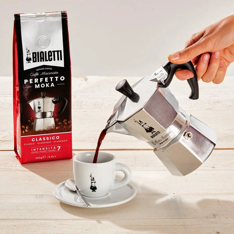Bialetti Kaffeemaschine „Moka Express“ 6 Tassen / 270 ml