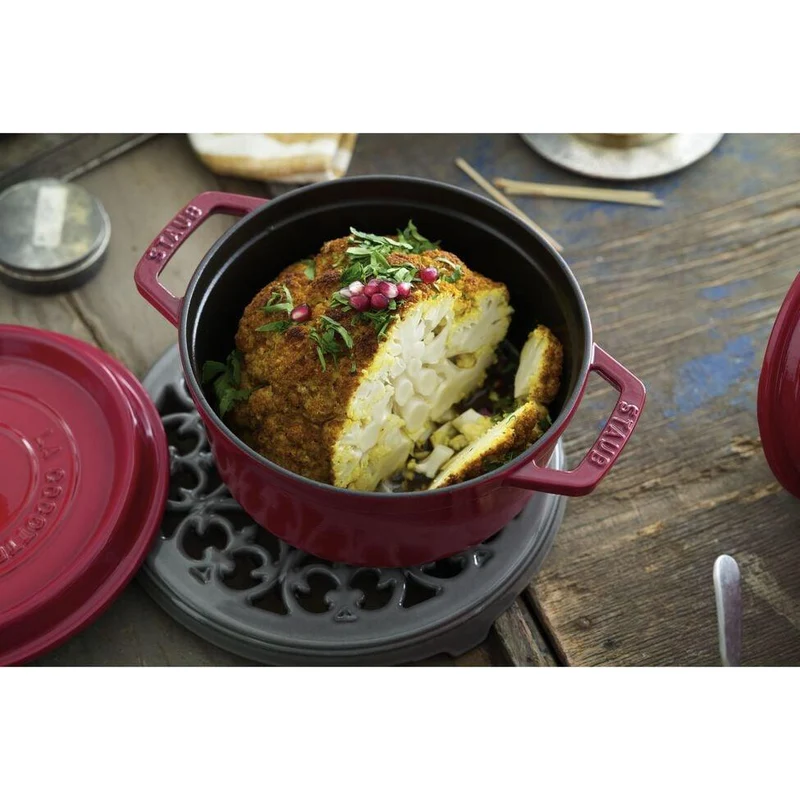 STAUB Kirschrote Bratform 'La Cocotte'
