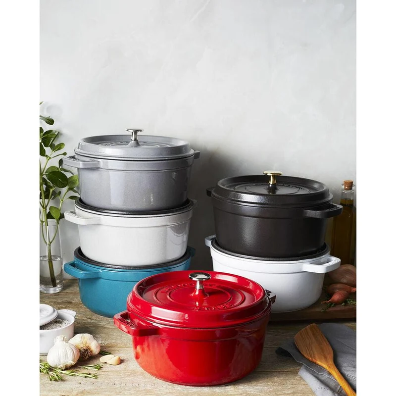 STAUB Kirschrote Bratform 'La Cocotte'