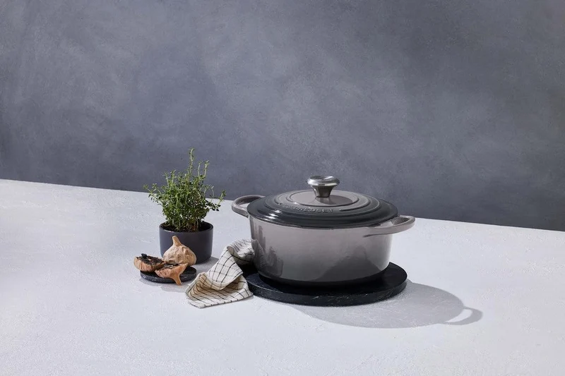 Le Creuset Kasserolle Signature „Flint“