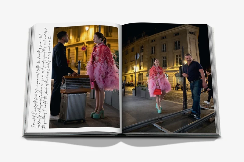 Assouline Libro The Classics Collection Emily in Paris The Fashion Guide