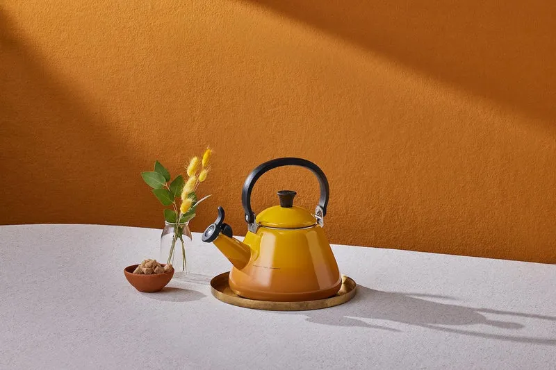 Le Creuset Wasserkocher mit Pfeifton 1,6 l Kone 'Nectar'