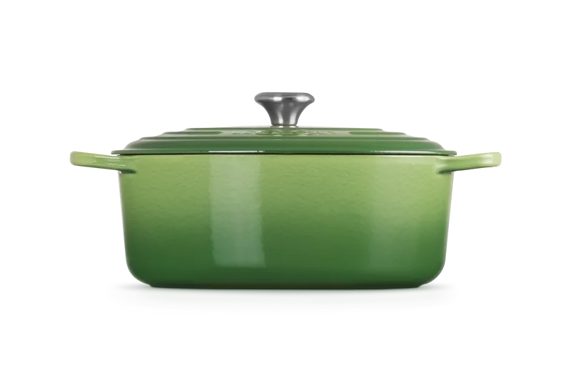 Le Creuset Ovaler Schmortopf Signature 'Bamboo Green'