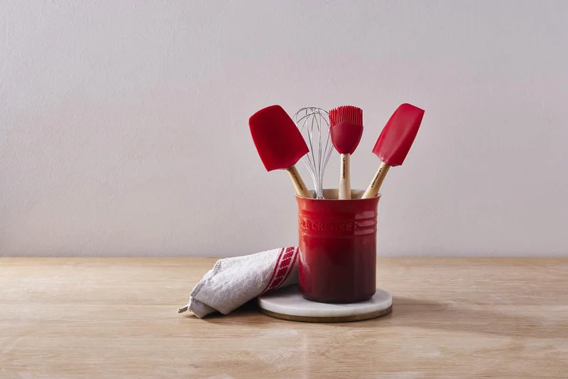 Le Creuset Pfannenwendertopf 'Cherry Red'