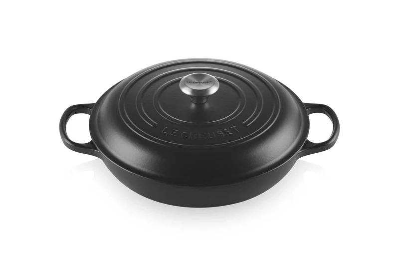 Le Creuset Campagnard Signature „Matte Black“