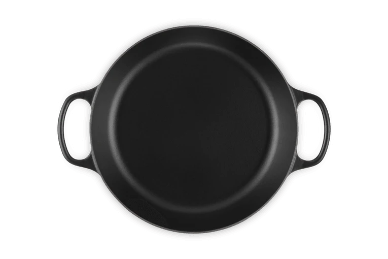 Le Creuset Campagnard Signature „Matte Black“