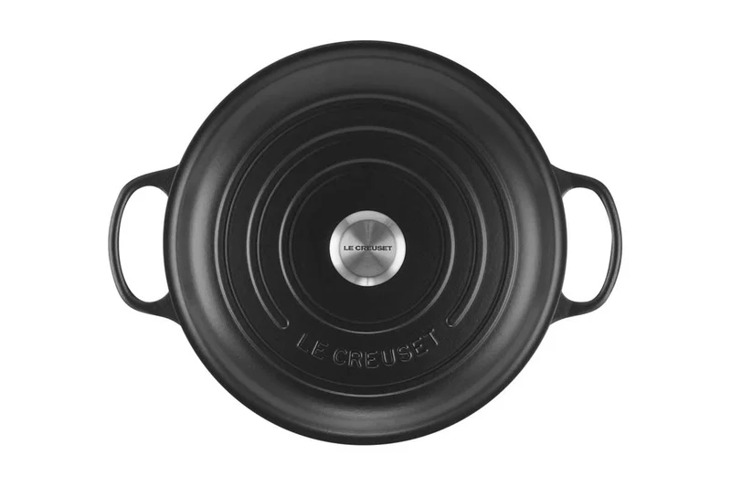 Le Creuset Campagnard Signature „Matte Black“
