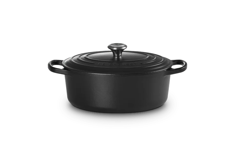 Le Creuset Oval Signature Schmorpfanne 'Matt Schwarz'