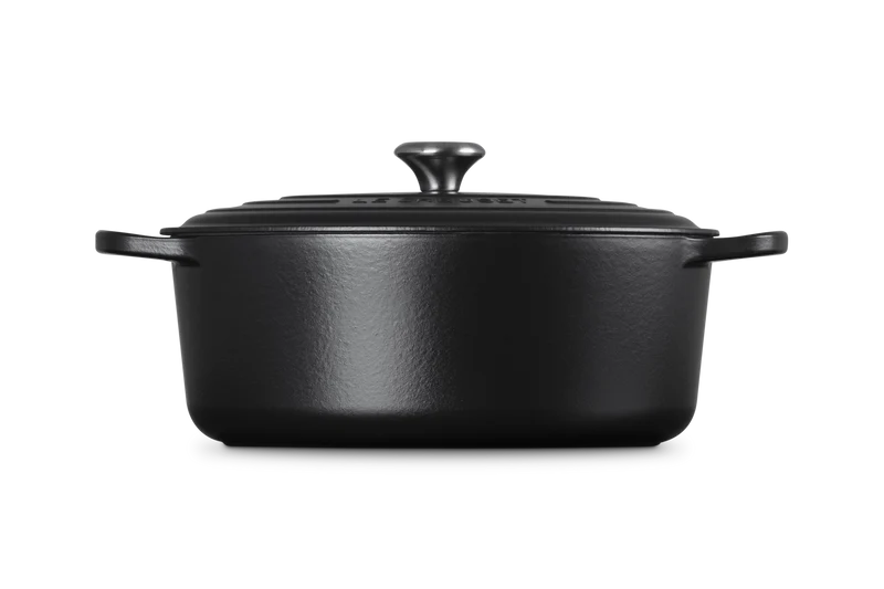 Le Creuset Oval Signature Schmorpfanne 'Matt Schwarz'
