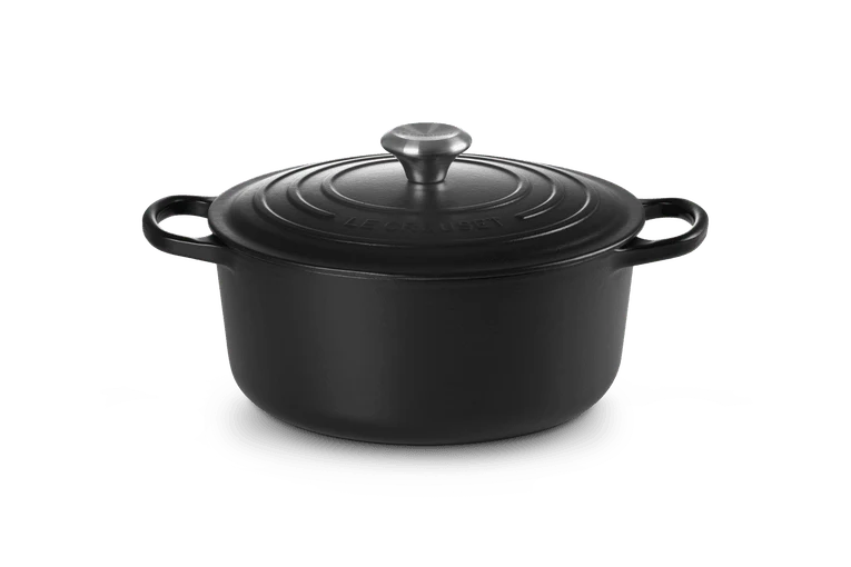 Le Creuset Signature Schmorpfanne 'Matte Black'
