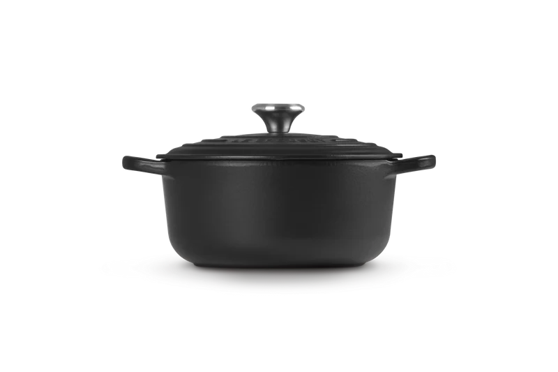 Le Creuset Signature Schmorpfanne 'Matte Black'