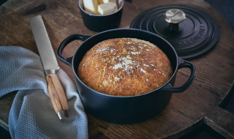 Le Creuset Signature Schmorpfanne 'Matte Black'