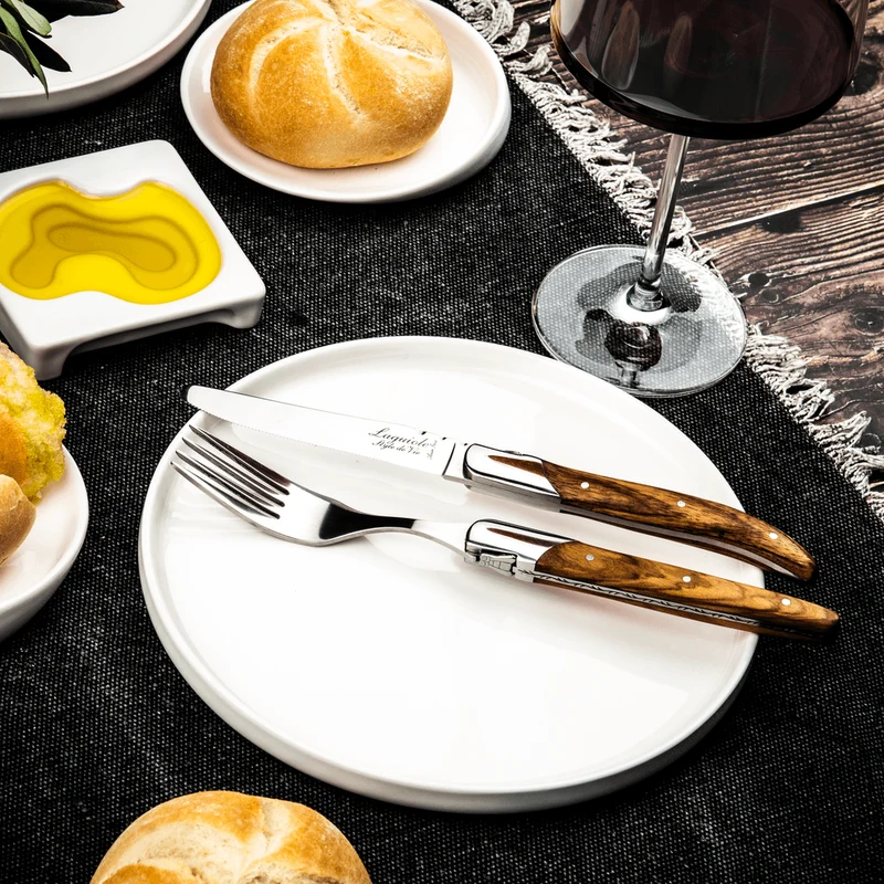 Laguiole Style de Vie Couvert 16-teilig Olivenholz 'Luxury Line'