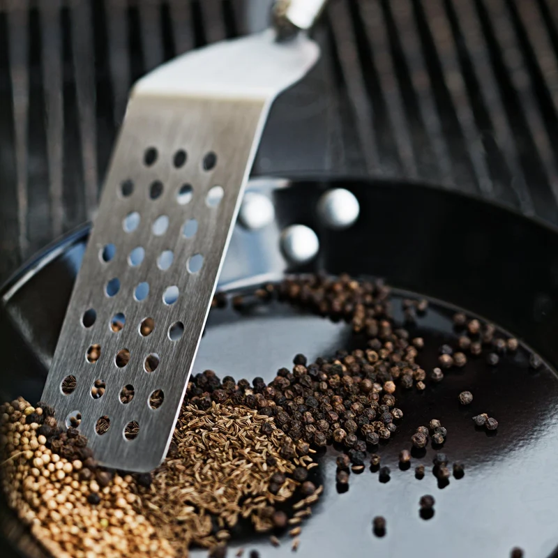 Rösle Sandwichmesser, gefaltet mit Perforation