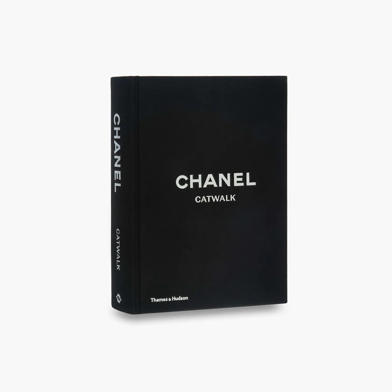 Thames & Hudson Libro Chanel Catwalk