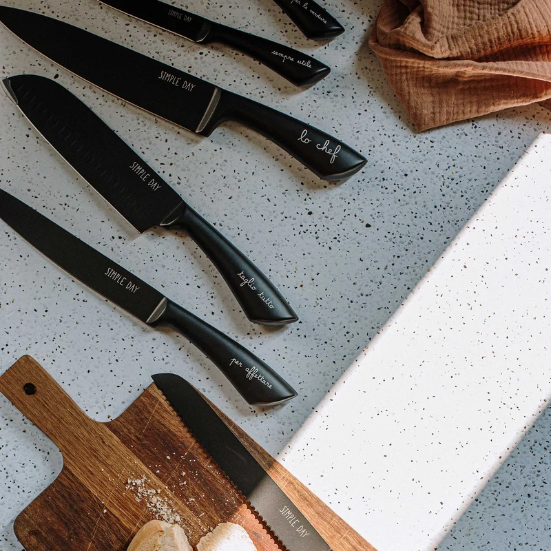 Simple Day Set 6 Coltelli da Cucina in Acciaio Antiaderente Nero